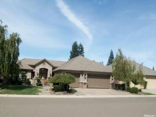 1223 Heidelberg Way, Lodi, CA 95242-9131