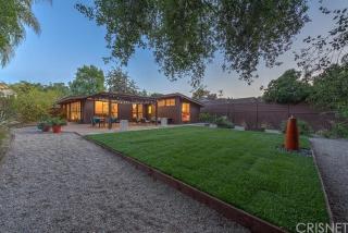16531 Greenleaf St, Van Nuys, CA 91436-1904