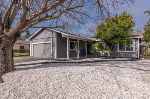 1120 Terrace Ave, Vacaville, CA 95687-6535