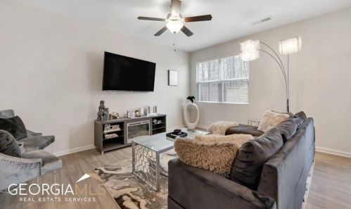 3132 Meadowstone Ln, Atlanta GA  30331-2939 exterior