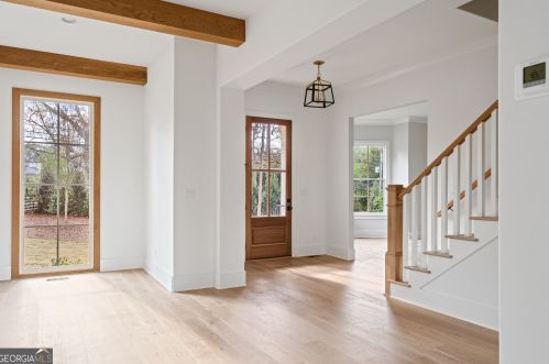 695 Moores Mill Rd, Atlanta GA  30327-0015 exterior