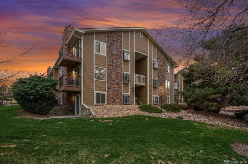 3093 Ursula Cir, Denver CO  80014-6252 exterior