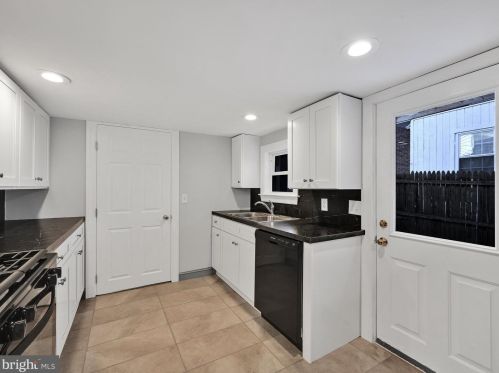 31 Mary St, Lancaster PA  17603-3330 exterior