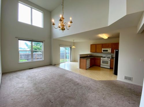 1690 Buckingham Dr, Des Plaines IL  60018-3600 exterior