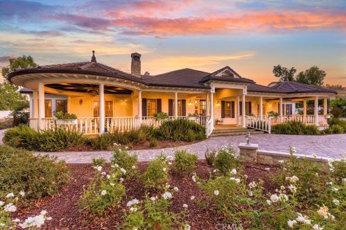 1015 Tiger Tail Dr, Riverside CA  92506-5423 exterior