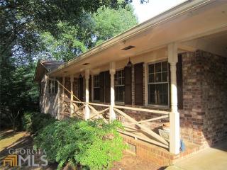 4824 Rosewood Dr, Lilburn, GA 30047-5551