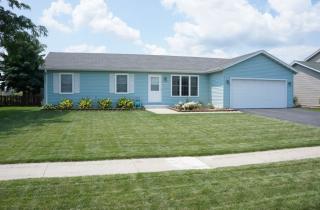 205 Hickory St, Dekalb, IL 60112-4124
