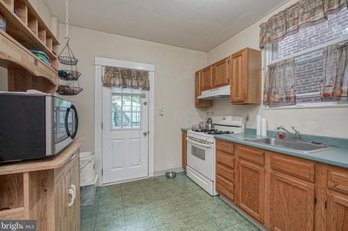 5724 Jackson St, Philadelphia PA  19148-2930 exterior