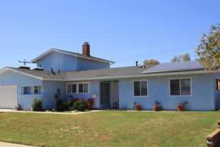 107 Lantana St, Camarillo, CA 93010-1957