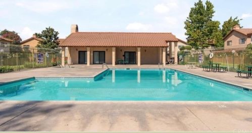 3221 Vineland Ave, Irwindale CA exterior