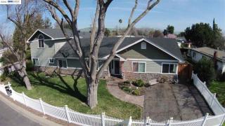 1956 San Vincente Dr, Concord CA  94519-1048 exterior