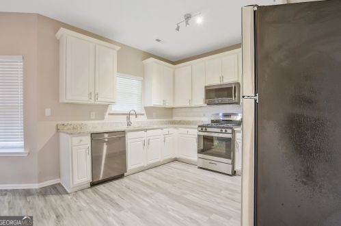 4177 Glenda Dr, Atlanta GA  30337-4515 exterior
