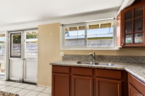 1129 Vermont Ave, Anaheim CA  92802-1825 exterior