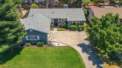 2714 8th Ave, Merced, CA 95340-3039