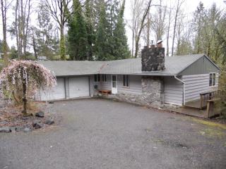 123 Haussler Rd, Kelso, WA 98626-3038