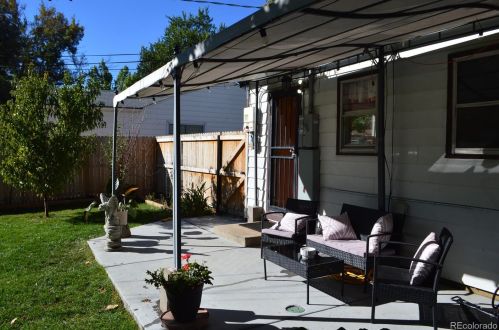 2260 Knox Ct, Denver CO  80219-5341 exterior