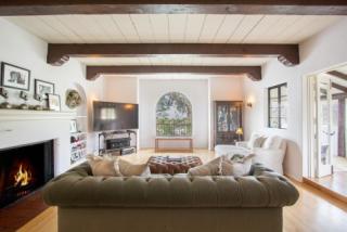 2569 Creston Dr, Los Angeles, CA 90068-2205