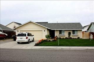6111 Wrigley Dr, Pasco, WA 99301-7846