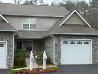 203 Waters Edge Dr, Weaverville, NC 28787-8478