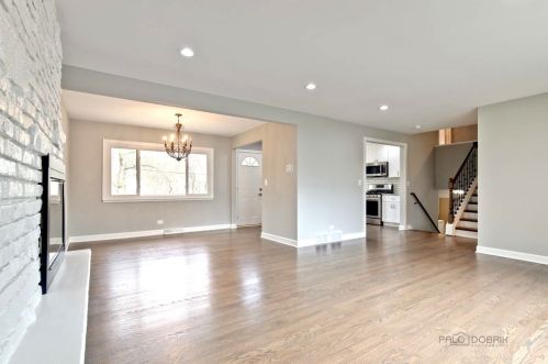 1019 Castlewood Ln, Bannockburn IL  60015-2609 exterior