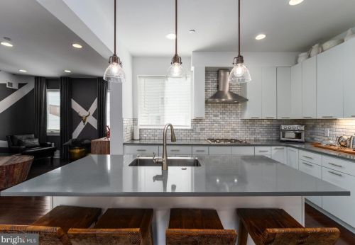 2341 Gordon St, Philadelphia PA 19132-4632 exterior