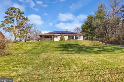 4204 Hillsdale Rd, Harrisburg, PA 17112-1421
