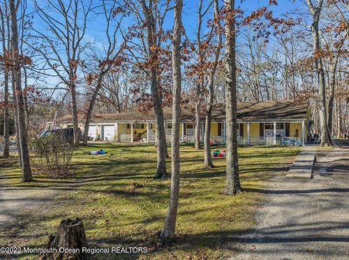 102 Sams Rd, Jackson Twp, NJ 08527-3958