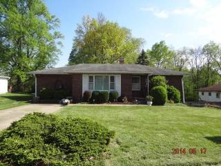 1287 Circle Dr, Wabash IN  46992-2003 exterior