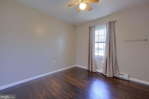 3236 Randy Rd, Lancaster PA  17601-1408 exterior