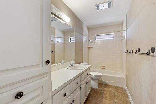 17 Thornhill Rd, Fort Worth TX  exterior