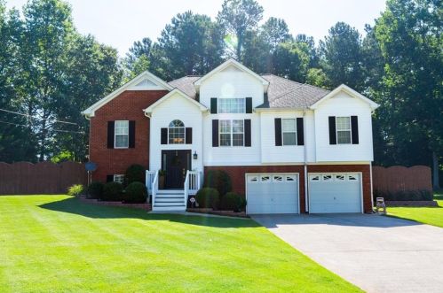 220 Cedars Glen Cir, Villa Rica, GA 30180-4478