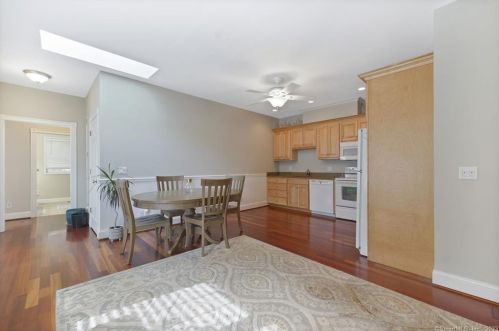 42 Vintage Ln, Wapping CT  06074-1616 exterior