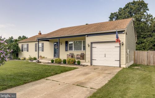 68 Deer Park Cir, Blenheim, NJ 08012-4404