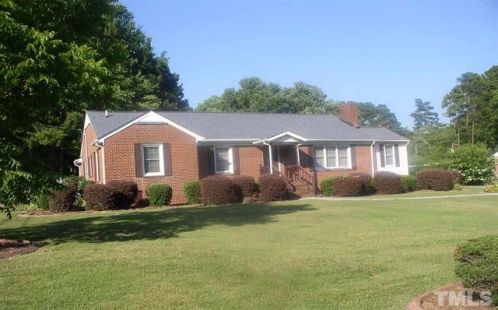 718 Cedarwood Ter, Northside, NC 27536-3838