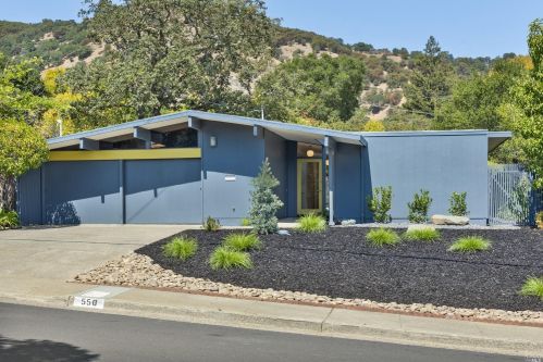 550 Cedarberry Ln, San Rafael, CA 94903-1216