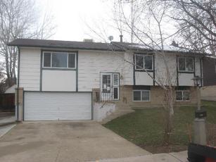 456 Newman Cir, Longmont, CO 80504-1540