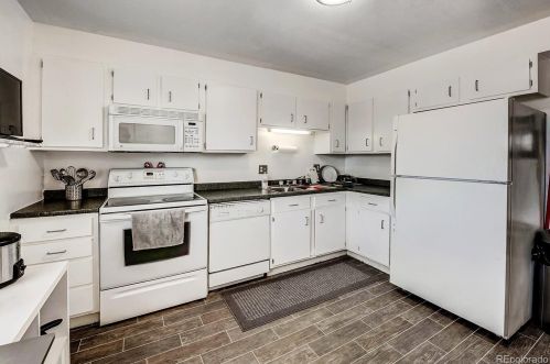9457 56th Pl, Arvada CO  80002-2108 exterior