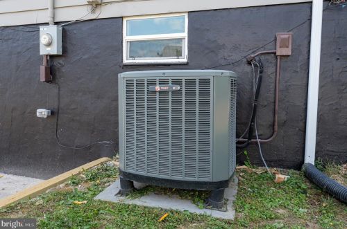 201 Pointfield Dr, Harpers Ferry WV 25425-5173 exterior