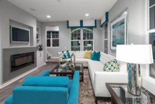 6526 Fountain Ave, Los Angeles, CA 90028-7823