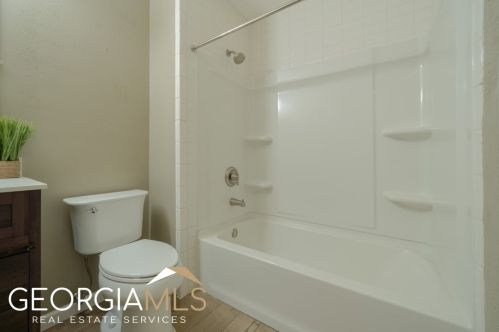 1308 Cross Plains Hulett Rd, Carrollton GA  30116-6643 exterior