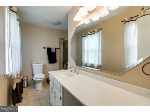 54 Argyle Ave, Blenheim, NJ 08012-4570