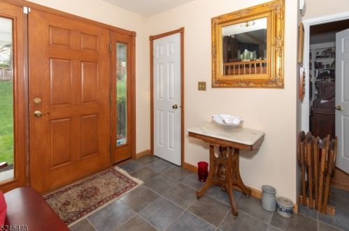 16 Chanwood Dr, Fredon, NJ 07860-6301