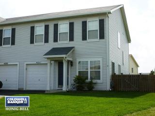 4211 Cummins St, Little Rock, IL 60545-2223