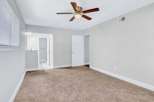 1906 Gross Rd, Dallas TX  75228-4767 exterior