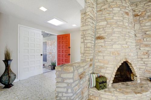 1305 August Dr, Austin TX  78753-2909 exterior