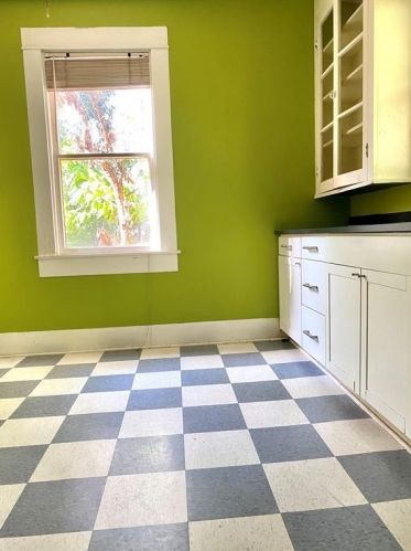 3205 17th St, Austin TX  78721-1009 exterior