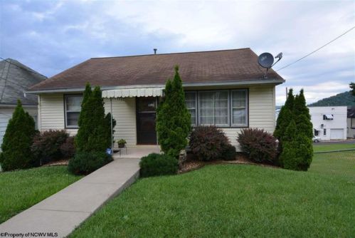 312 Simpson Ave, Clarksburg WV  26301-4014 exterior