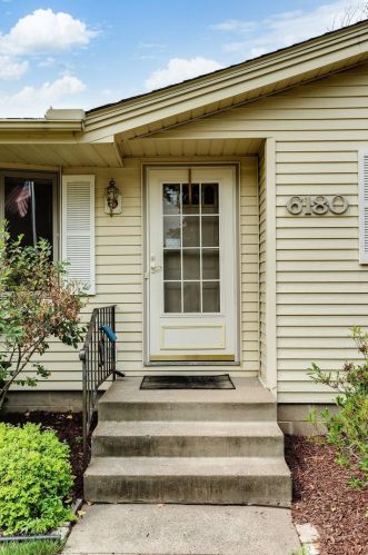 6180 Dell Ln, Saint Paul, MN 55125-1109