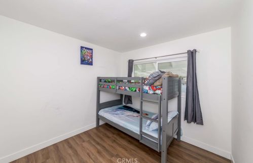 1048 Fairbrook Ln, Santa Ana CA  92706-1106 exterior