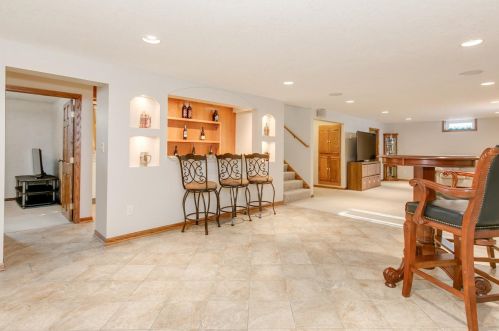 2132 County Rd F, Saint Paul MN  55110-3801 exterior
